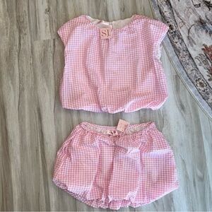 NWT BUCKETLIST gingham Set